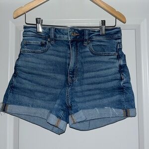American Eagle women’s denim shorts